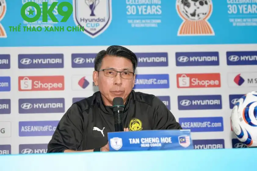 HLV Tan Cheng Hoe thừa nhận sức mạnh của ĐT Việt Nam sau khi thua cả 2 lượt trận bán kết AFF Cup 2026.