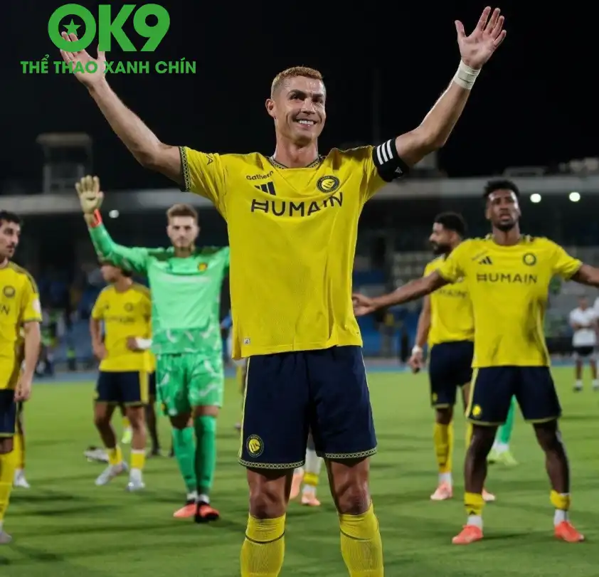 Ronaldo cũng tiến gần cột mốc 1000 bàn trong sự nghiệp Ronaldo cũng tiến gần cột mốc 1000 bàn trong sự nghiệp